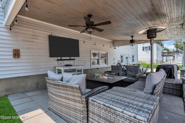 147 Clairmont Avenue, Belford, NJ 07718