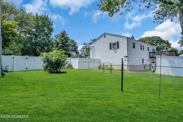 147 Clairmont Avenue, Belford, NJ 07718
