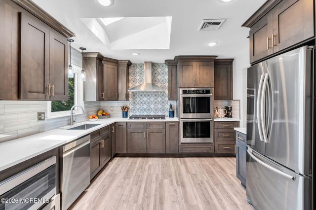 147 Clairmont Avenue, Belford, NJ 07718