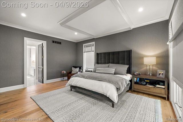 40 Scenic Oaks Drive N, Bloomfield Hills, MI 48304