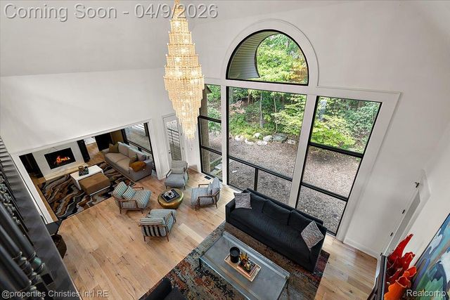 40 Scenic Oaks Drive N, Bloomfield Hills, MI 48304