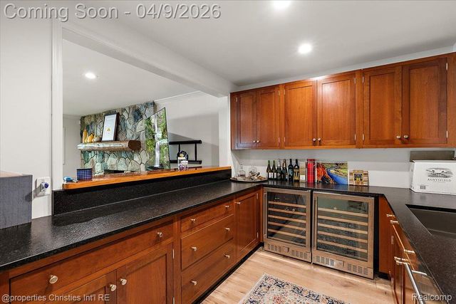 40 Scenic Oaks Drive N, Bloomfield Hills, MI 48304