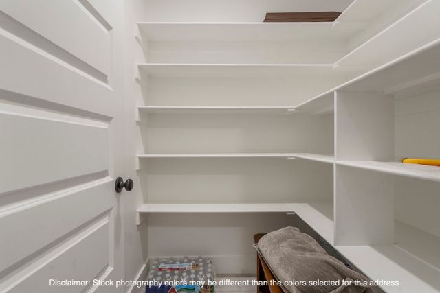 2011 Alba Drive, Centerton, AR 72719