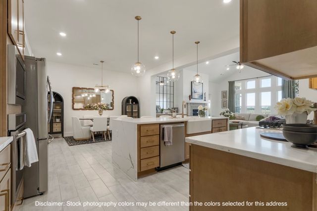 2011 Alba Drive, Centerton, AR 72719