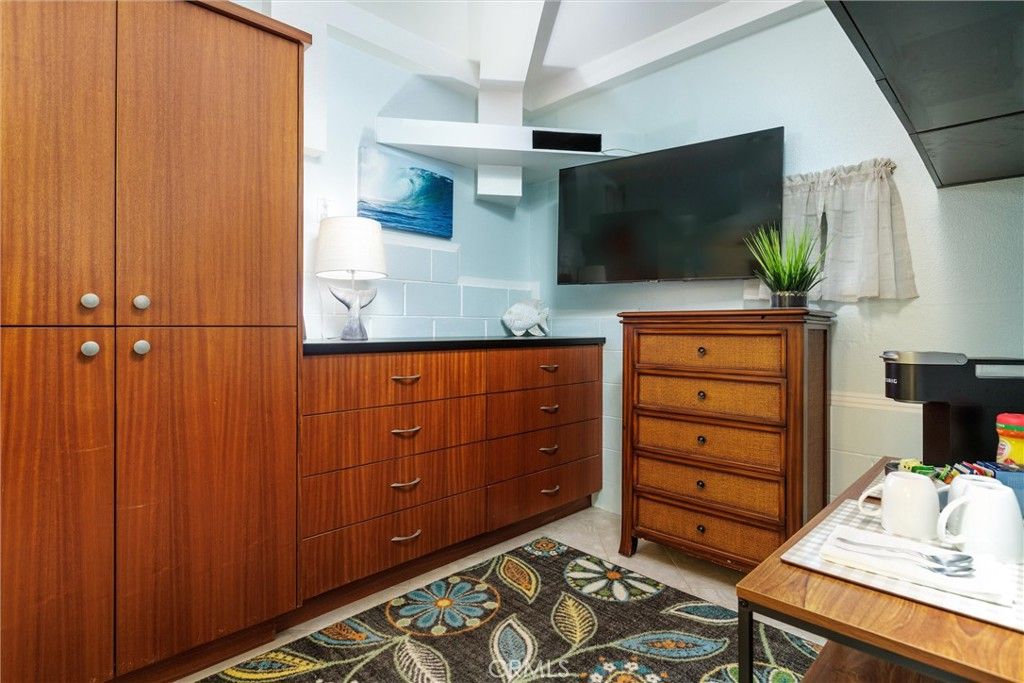 Image 21 of property listing at 1939 Circle Drive, Cayucos, CA 93430