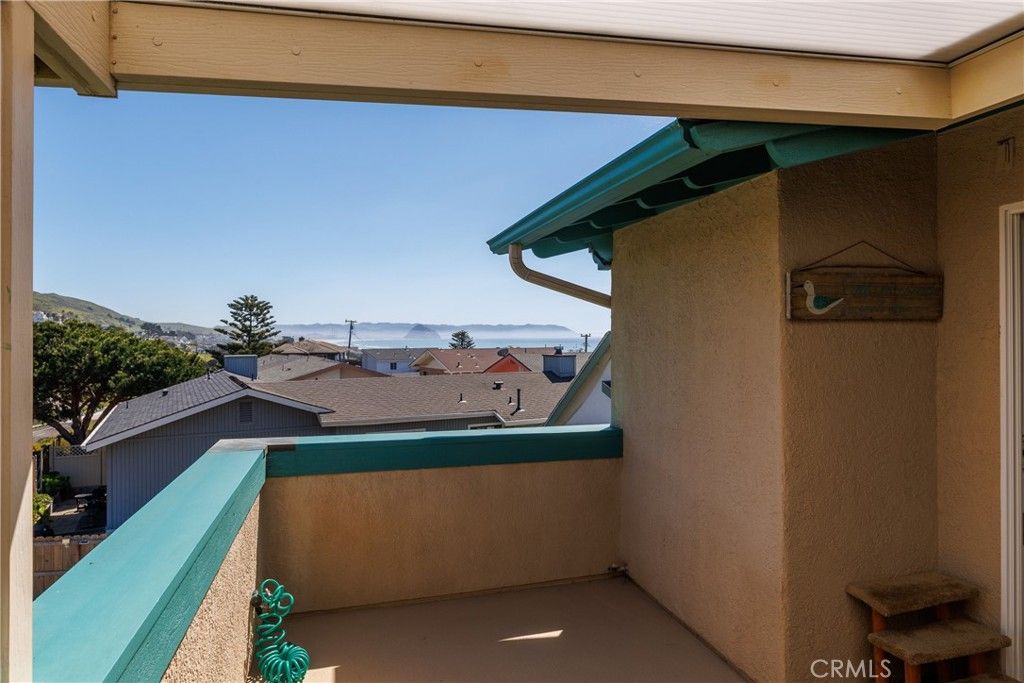 Image 32 of property listing at 1939 Circle Drive, Cayucos, CA 93430