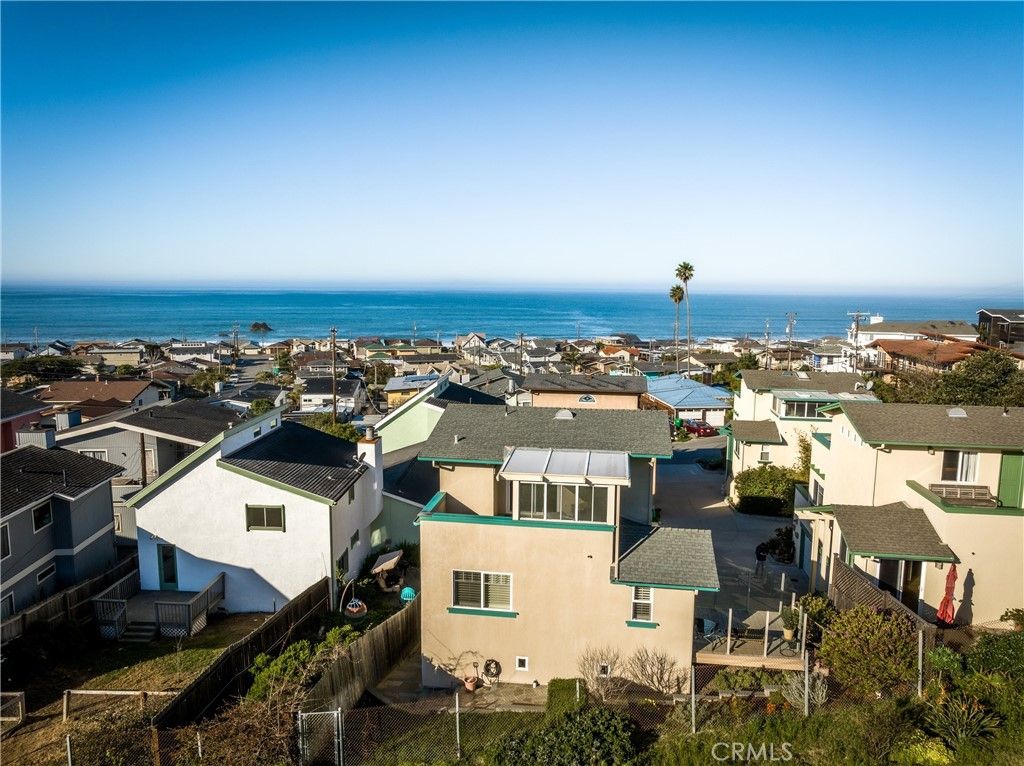 Image 8 of property listing at 1939 Circle Drive, Cayucos, CA 93430