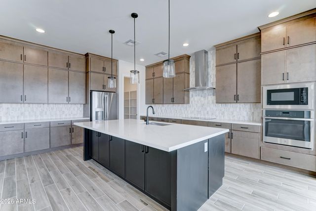 4029 W SILVERDALE Road, San Tan Valley, AZ 85144