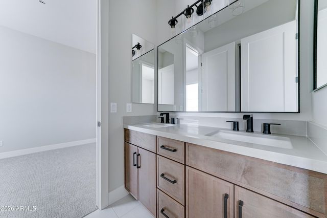 4029 W SILVERDALE Road, San Tan Valley, AZ 85144