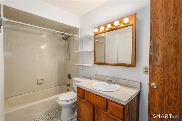 92 Beard Drive 92, New Milford, CT 06776