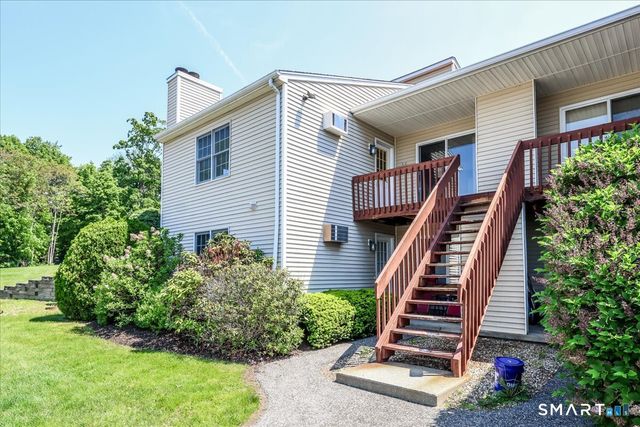 92 Beard Drive 92, New Milford, CT 06776