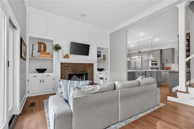 13118 Lamar Avenue, Overland Park, KS 66209