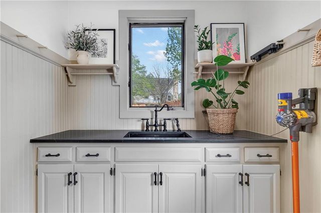 13118 Lamar Avenue, Overland Park, KS 66209