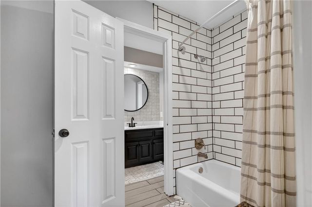 13118 Lamar Avenue, Overland Park, KS 66209