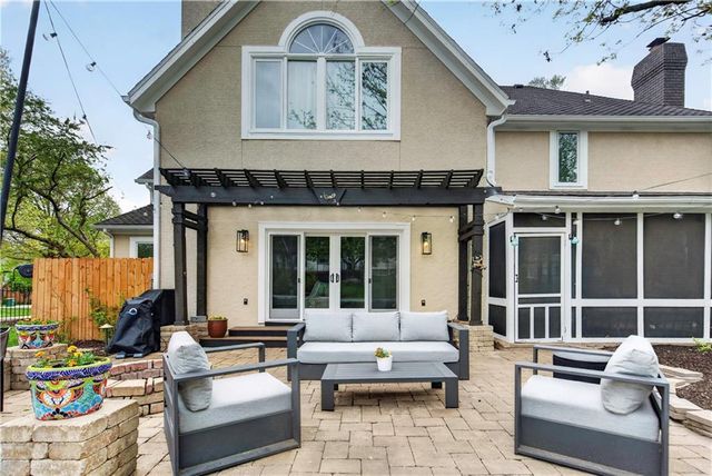 13118 Lamar Avenue, Overland Park, KS 66209