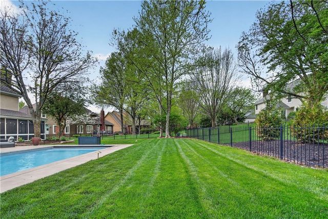 13118 Lamar Avenue, Overland Park, KS 66209