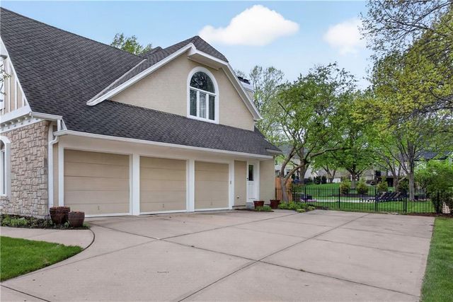 13118 Lamar Avenue, Overland Park, KS 66209