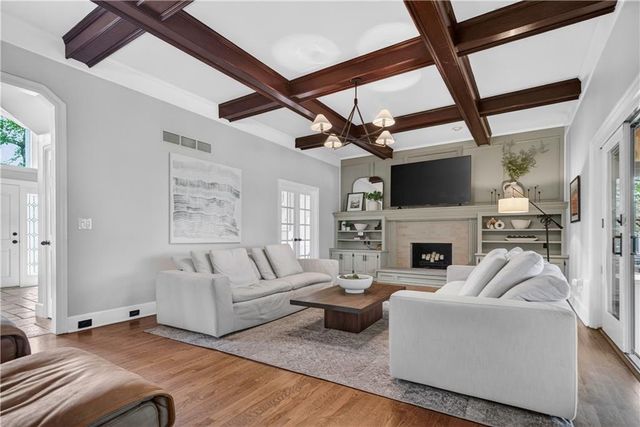 13118 Lamar Avenue, Overland Park, KS 66209