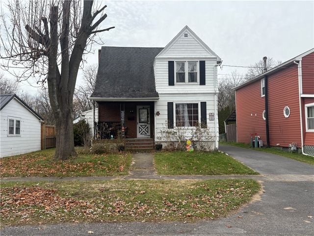 41 Walnut Street North, Waterloo, NY 13165