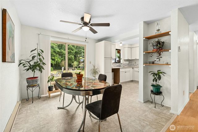 61 E Fir Court, Shelton, WA 98584