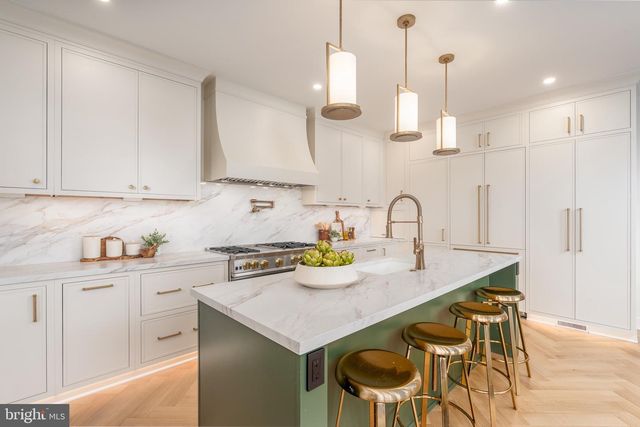 2619 WISCONSIN AVE NW, Washington, DC 20007