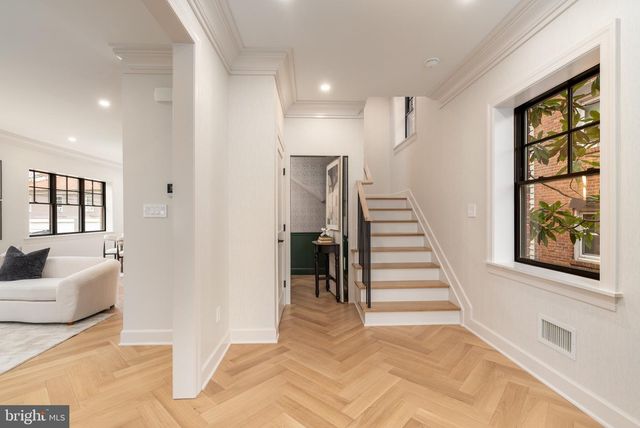 2619 WISCONSIN AVE NW, Washington, DC 20007