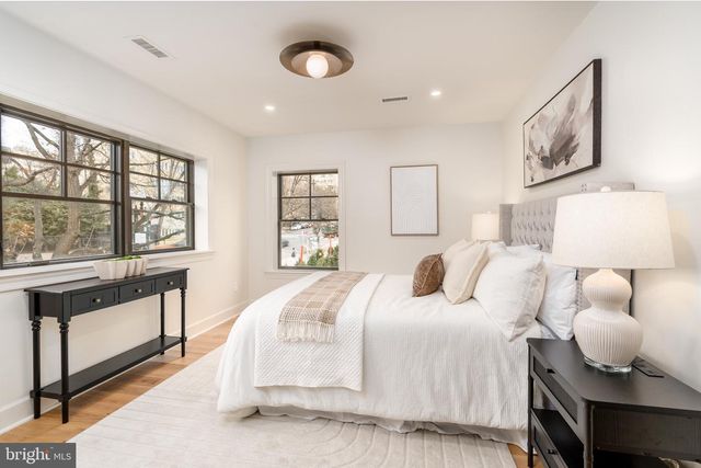 2619 WISCONSIN AVE NW, Washington, DC 20007