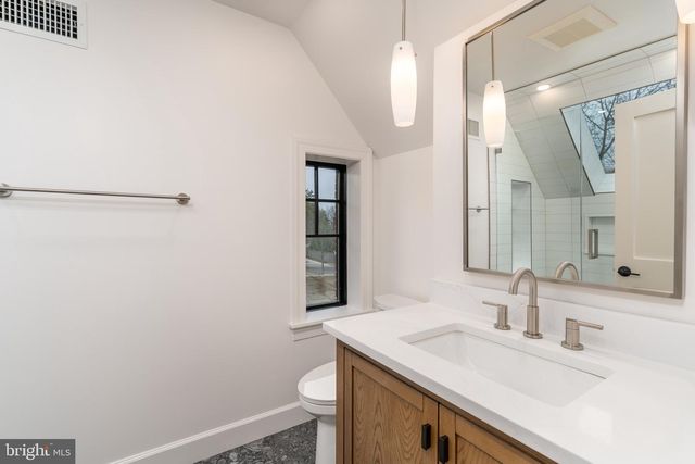 2619 WISCONSIN AVE NW, Washington, DC 20007