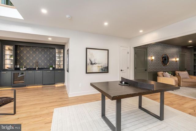 2619 WISCONSIN AVE NW, Washington, DC 20007