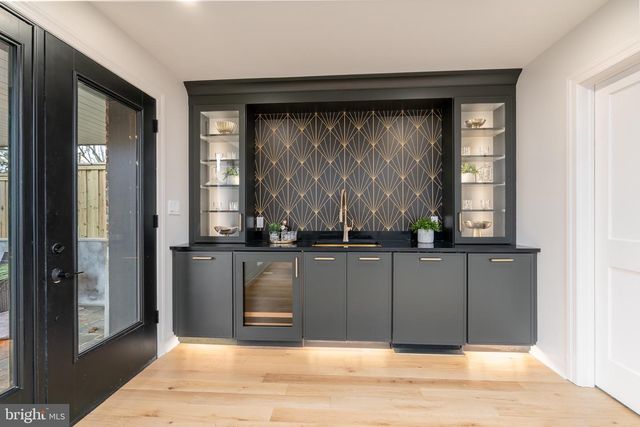 2619 WISCONSIN AVE NW, Washington, DC 20007