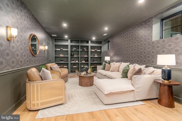 2619 WISCONSIN AVE NW, Washington, DC 20007