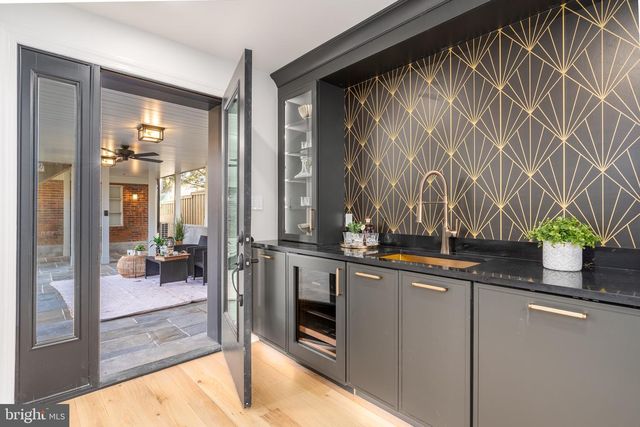 2619 WISCONSIN AVE NW, Washington, DC 20007