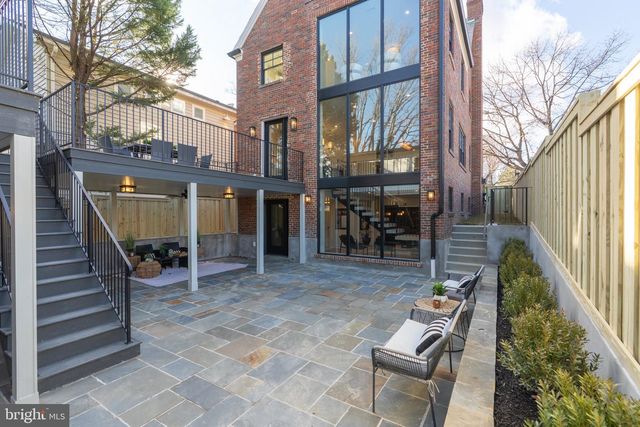 2619 WISCONSIN AVE NW, Washington, DC 20007