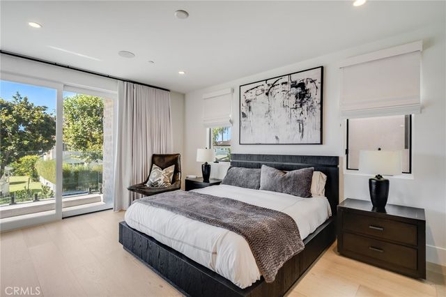 428 Fernleaf Avenue, Newport Beach, CA 92625