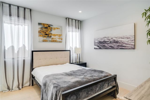 428 Fernleaf Avenue, Newport Beach, CA 92625