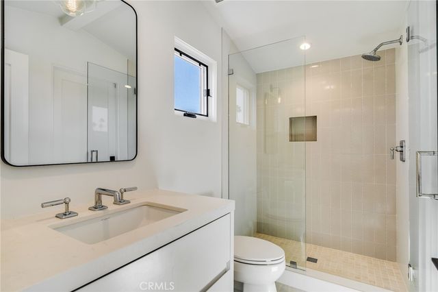 428 Fernleaf Avenue, Newport Beach, CA 92625