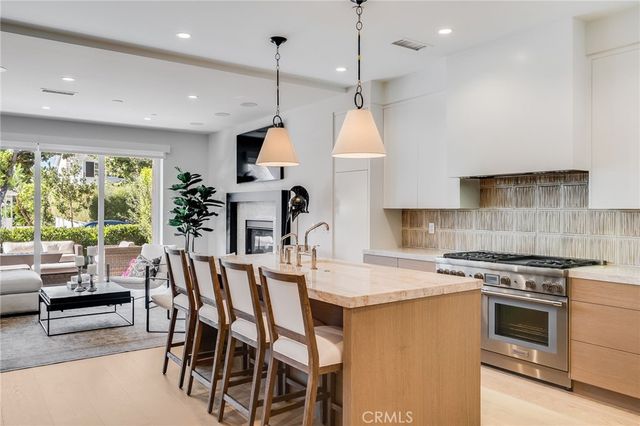 428 Fernleaf Avenue, Newport Beach, CA 92625