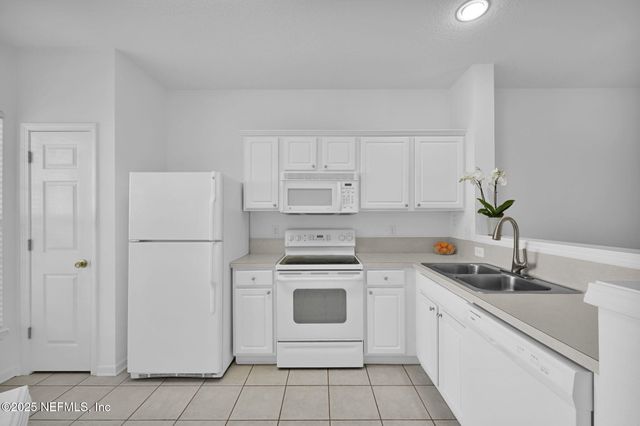 3578 TWISTED TREE Lane, Jacksonville, FL 32216