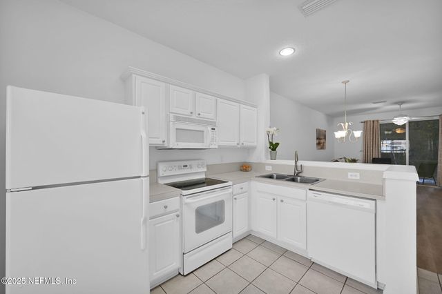 3578 TWISTED TREE Lane, Jacksonville, FL 32216