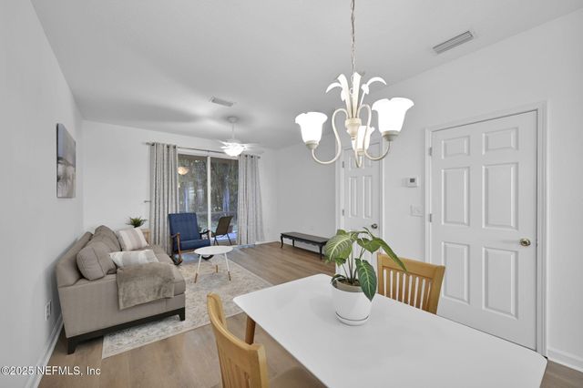 3578 TWISTED TREE Lane, Jacksonville, FL 32216