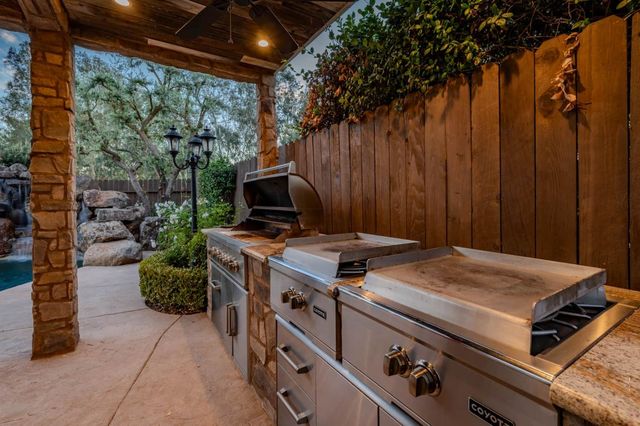 2264 Vermont Avenue, Clovis, CA 93619