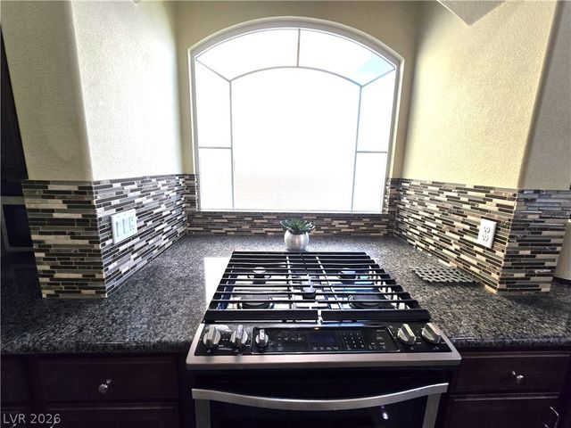 9680 Paraiso Springs Street, Las Vegas, NV 89139