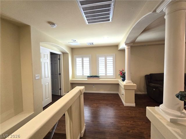 9680 Paraiso Springs Street, Las Vegas, NV 89139
