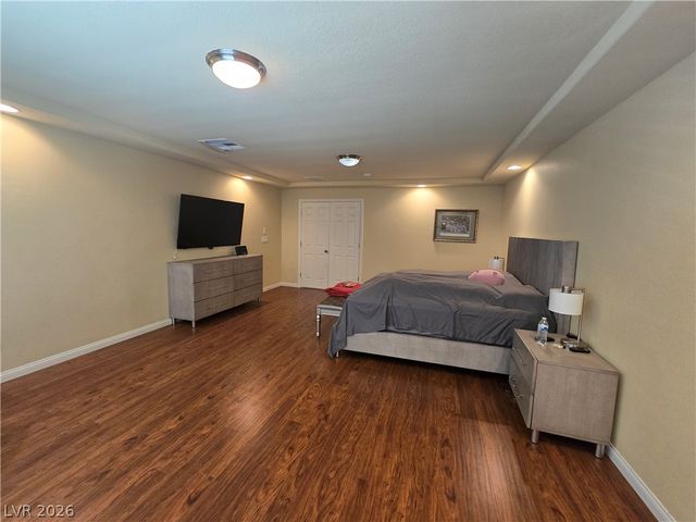 9680 Paraiso Springs Street, Las Vegas, NV 89139