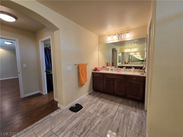 9680 Paraiso Springs Street, Las Vegas, NV 89139