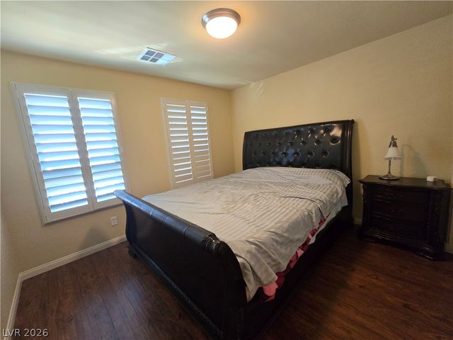 9680 Paraiso Springs Street, Las Vegas, NV 89139