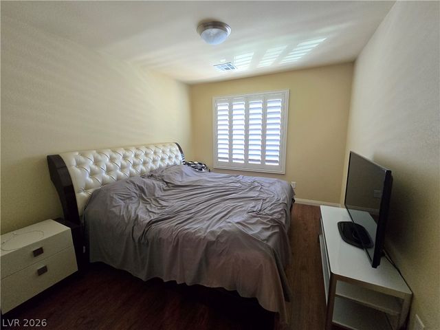 9680 Paraiso Springs Street, Las Vegas, NV 89139