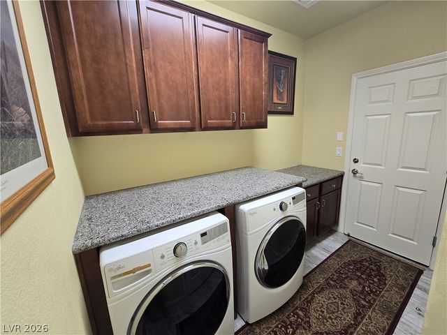 9680 Paraiso Springs Street, Las Vegas, NV 89139