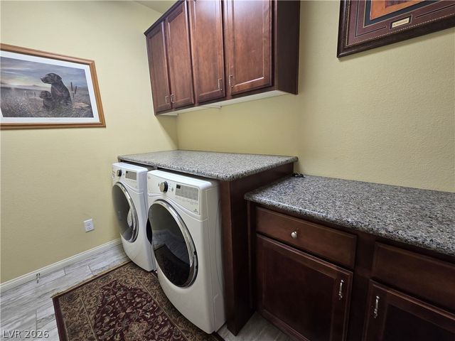 9680 Paraiso Springs Street, Las Vegas, NV 89139