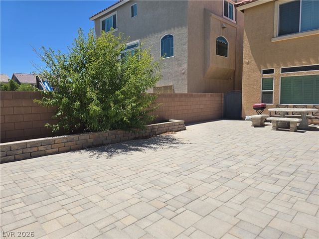 9680 Paraiso Springs Street, Las Vegas, NV 89139